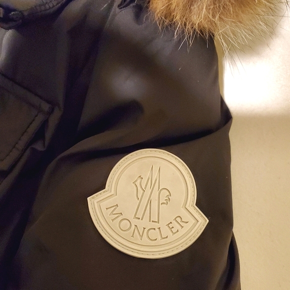 NWT$990 Moncler Kid's Menue Fox Fur Black White Down Puffer Jacket Sz 12A (9-10) - Picture 9 of 16